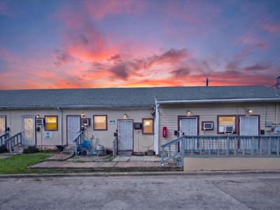 3401 Ennis St #4
