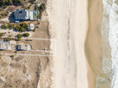 27 Dune Rd