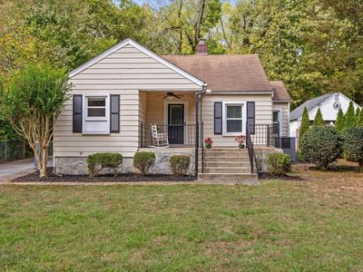 3711 Lamar Ave