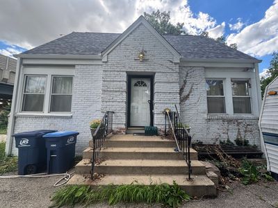 800 E Touhy Ave