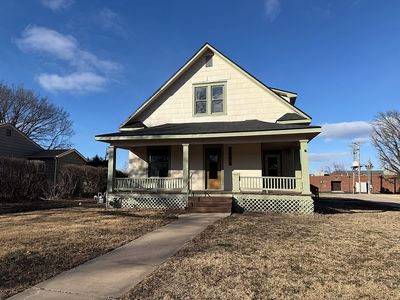 Property at 604 W Spring Ave, Conway Springs, KS