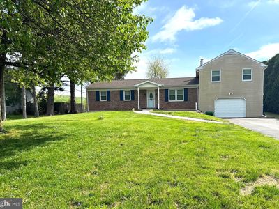 35 S Brick Ln