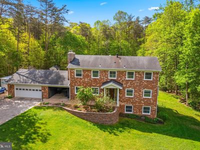 9045 Forestview Dr