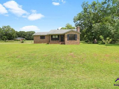 3204 Marie Cir
