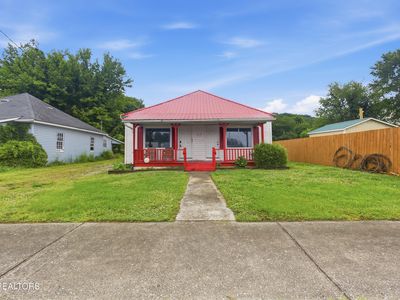 315 Front Ave S
