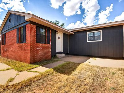Property at 406 W Dormard Ave, Midland, TX