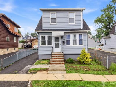 375 Miller St