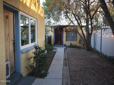 261 E Jacinto St
