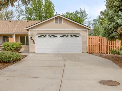 3649 SW Bobby Jones Ct