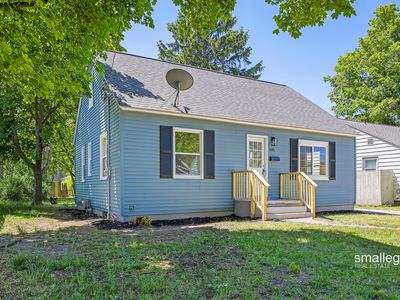 885 Oak Ave