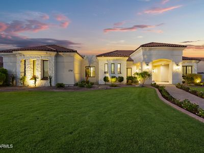 2758 E LOCUST Drive