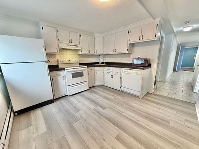 124 Addison St APT 4