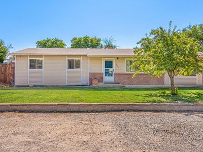 308 Zuni Dr