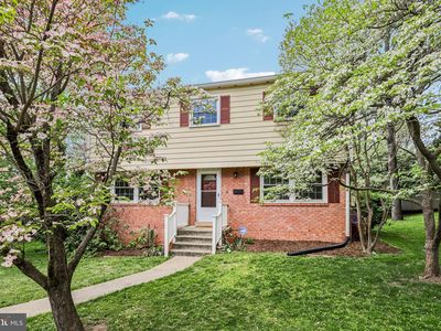4 Burket Ct