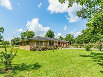 409 Red Oak St