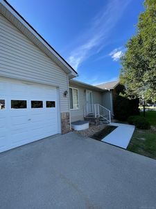 251 Ontario Ln