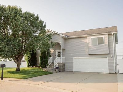 Property at 2 Willow Ln, Kearney, NE