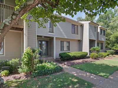 529 Belle Pointe Ct