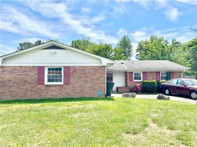 702 Dresden Dr