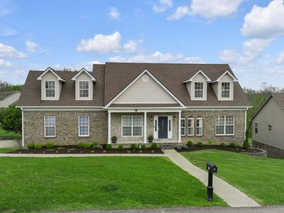 231 Lakeshore Dr