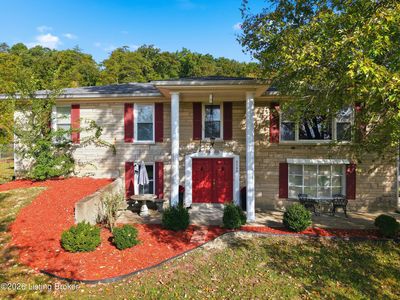 2240 Raymond Rd