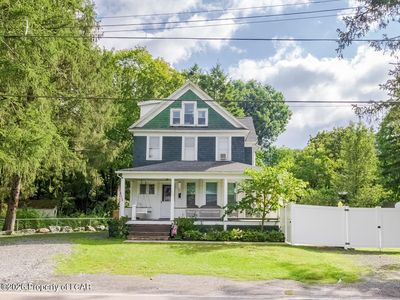 207 N Main St