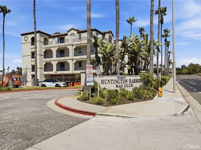 4167 Warner Ave APT 205