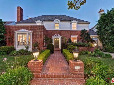 238 S McCarty Dr