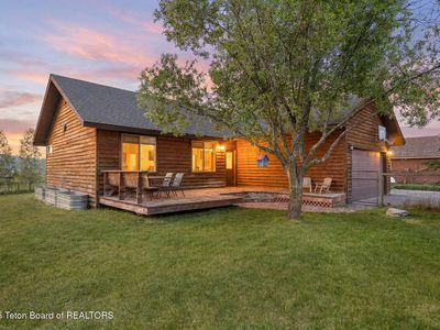4644 Country Club Dr
