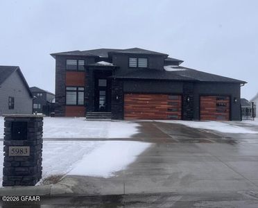 5983 Sylvia Cir