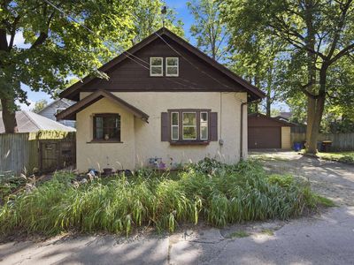 1725 Dave Ct