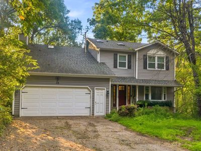 35 Circle Dr