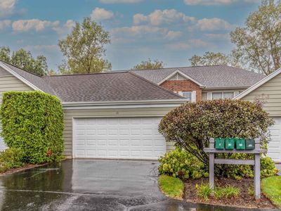 10 Newcastle Ln
