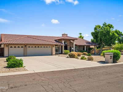 3714 E DAKOTA Drive