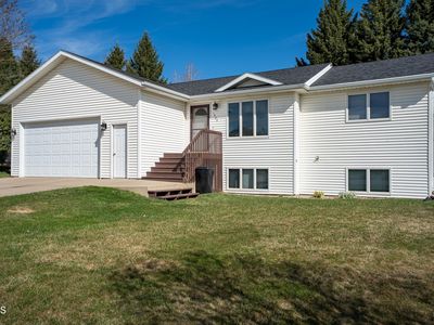Property at 1408 19th St SE, Mandan, ND