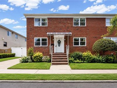 93 Twombly Ave