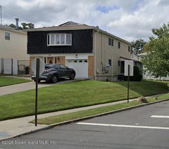 172 Cortelyou Ave