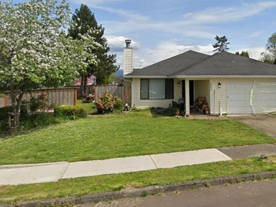 8809 NE 140th Ave