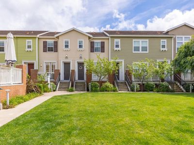 411 Longden Ave