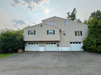 11 Robert Dr