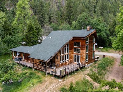 588 N Derrick Flat Rd