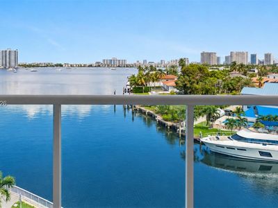 2841 NE 163rd St APT 607