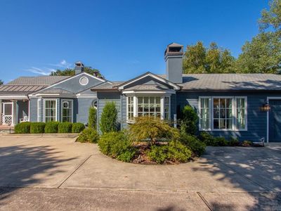39 Saint Johns Pl