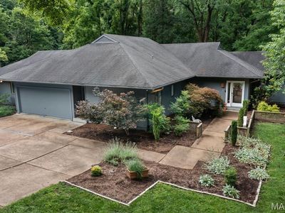 109 N Ballas Rd #B
