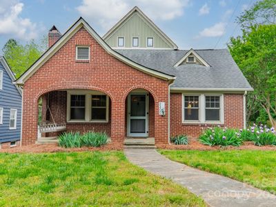 2400 Commonwealth Ave