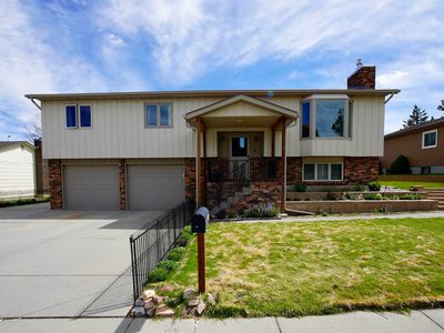 496 Long Ln