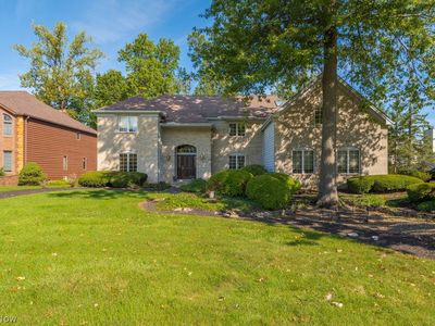3141 Waterfall Way