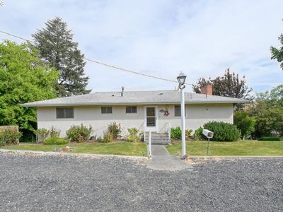 615 SW Isaac Ln