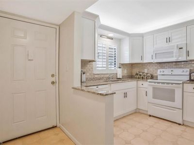 4238 27th Ct SW APT 102