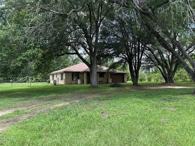 18493 Fm 1155 Rd E